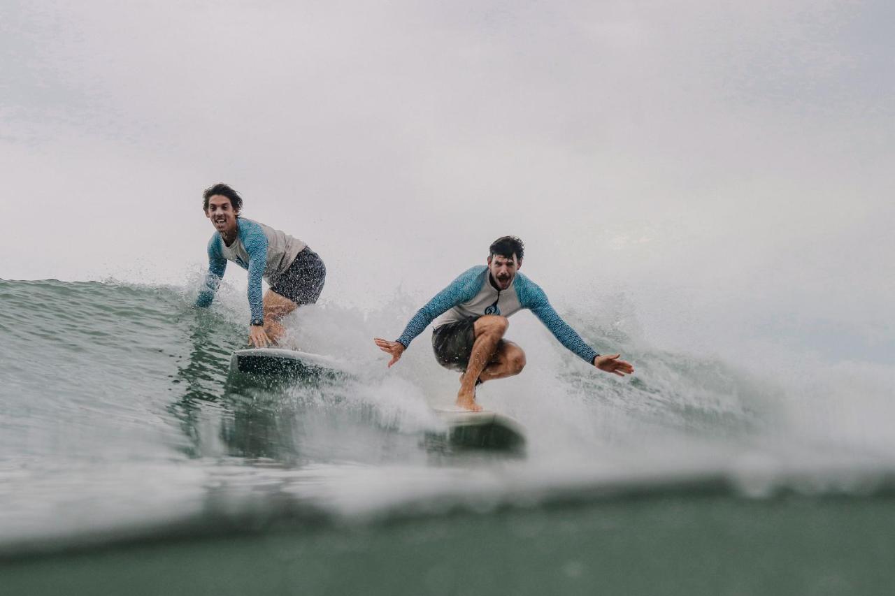 Surf Synergy All-Inclusive Surf Retreat Jacó Екстериор снимка