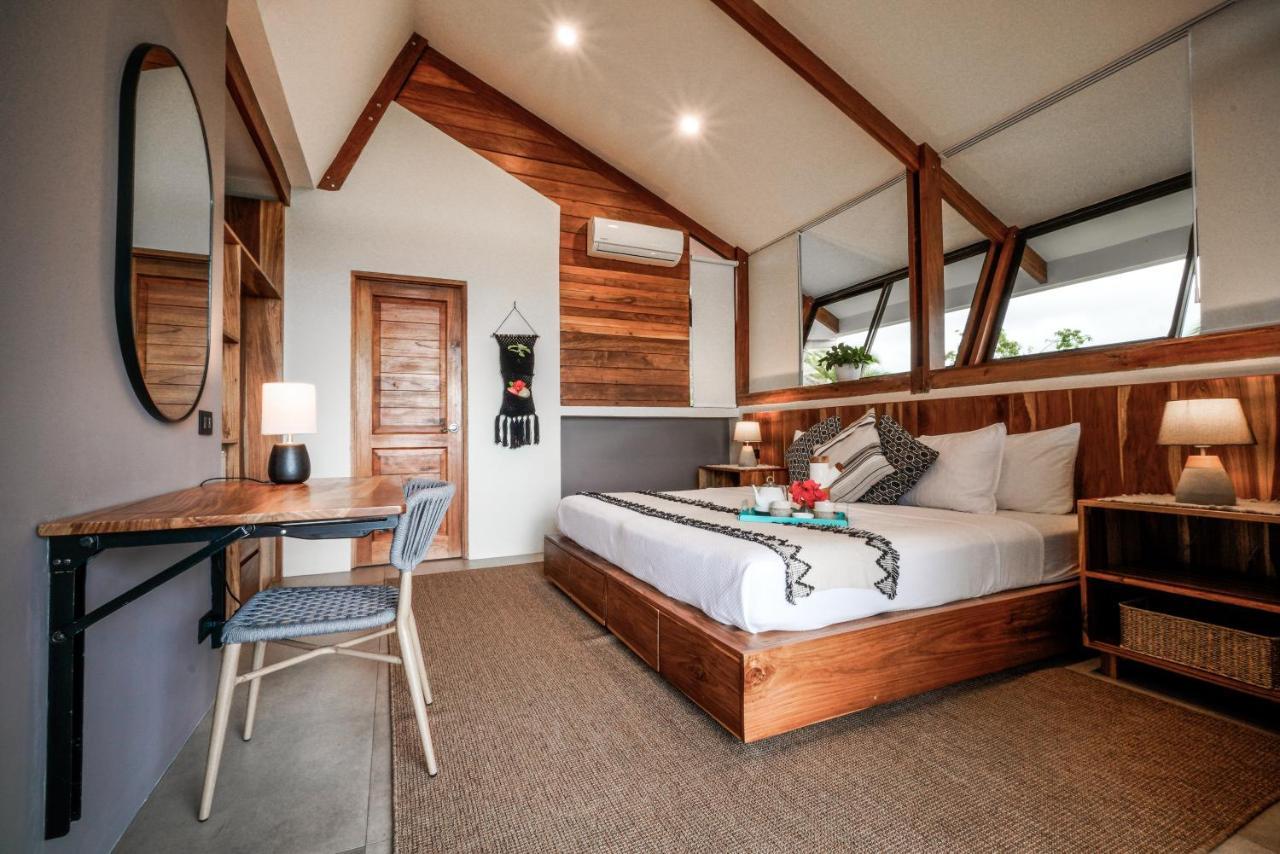 Surf Synergy All-Inclusive Surf Retreat Jacó Екстериор снимка