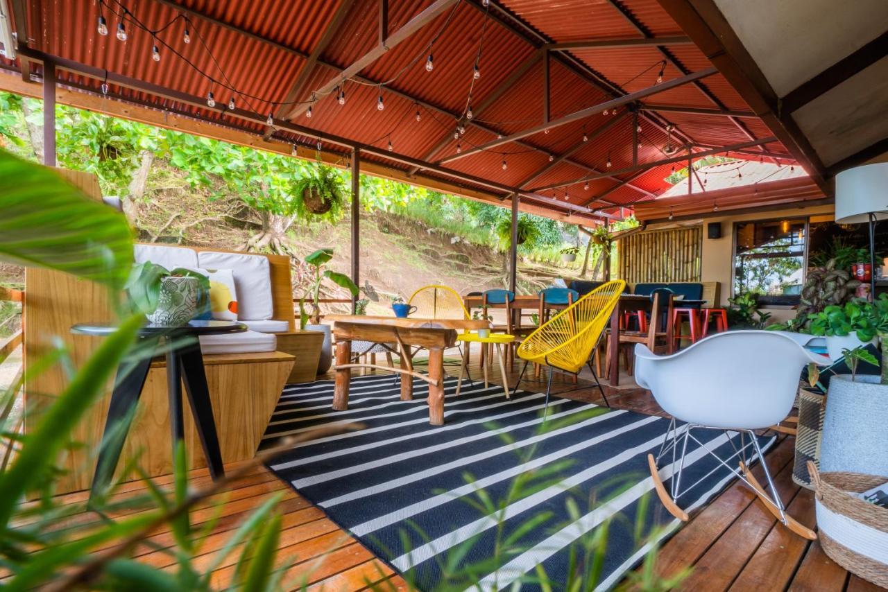 Surf Synergy All-Inclusive Surf Retreat Jacó Екстериор снимка