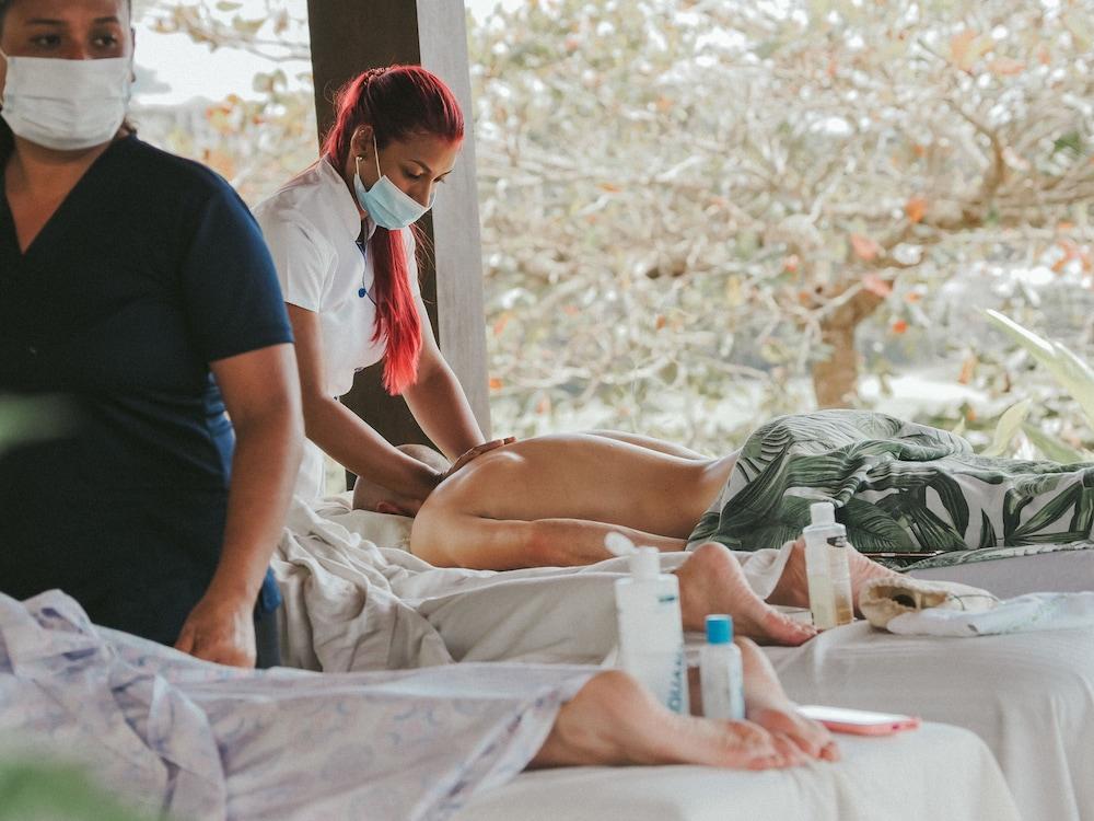 Surf Synergy All-Inclusive Surf Retreat Jacó Екстериор снимка
