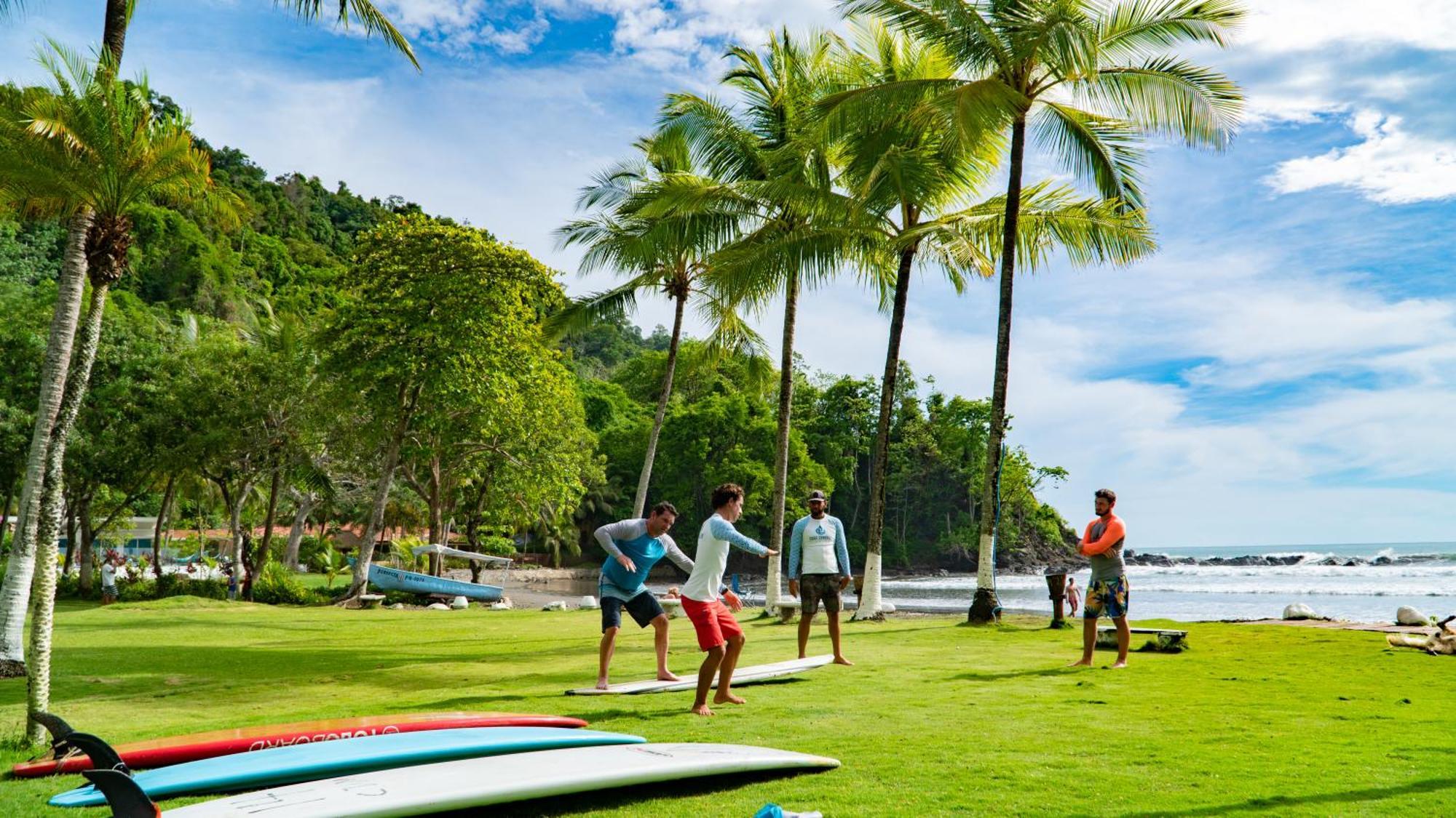 Surf Synergy All-Inclusive Surf Retreat Jacó Екстериор снимка